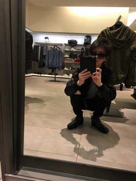 「DOLCE&GABBANA（ドルチェアンドガッバーナ）のアイテム（Tシャツ/カットソー）」を使った、hiroさん（メンズ・175cm）の秋コーディネート