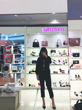 「ESPRIT（エスプリ）のアイテム（腕時計）」を使った、麓山慕尼白さん（レディース・173cm）の春コーディネート