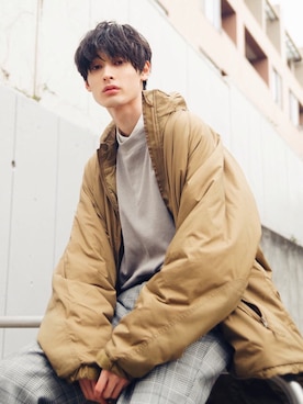 「JOHN LAWRENCE SULLIVAN」｜「アイテム（スウェット）」を使った、Yuki Kawaharaさん（メンズ・185cm）の冬コーディネート