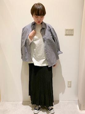 「CONVERSE（コンバース）のCONVERSE コンバース オール スター オックス / ALL STAR OX(BLACK) 32160321（スニーカー）」を使った、ばしさんさん（レディース・165cm）の春コーディネート