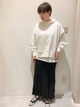 「CONVERSE（コンバース）のCONVERSE コンバース オール スター オックス / ALL STAR OX(BLACK) 32160321（スニーカー）」を使った、ばしさんさん（レディース・165cm）の春コーディネート