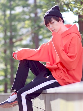 「CONVERSE（コンバース）のアイテム（パンツ）」を使った、むさし君さん（メンズ・178cm）の春コーディネート