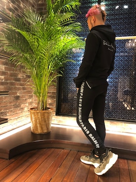 neonさん（メンズ・177cm）の春コーディネート