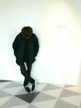 「lot holon（ロットホロン）のアイテム（ニット/セーター）」を使った、hyknsさん（メンズ・172cm）の冬コーディネート