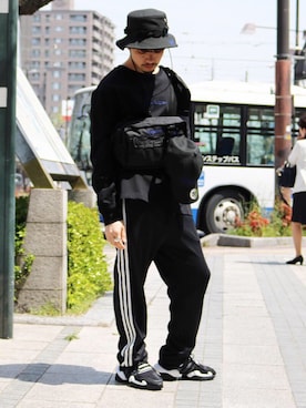 「Yohji Yamamoto（ヨウジヤマモト）のアイテム（ボディバッグ/ウエストポーチ）」を使った、Yさん（メンズ・169cm）の春コーディネート