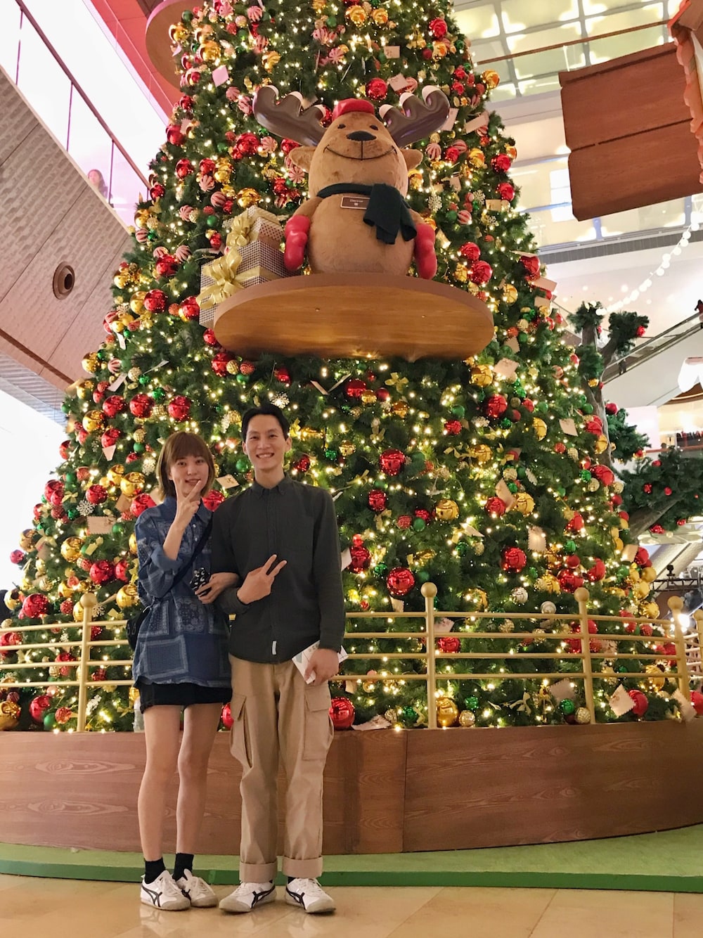 「PULL&BEARのアイテム（シャツ/ブラウス、グリーン系）」を使った、煒堉是尾魚さん（メンズ・178cm）の冬コーディネートの1枚目の写真