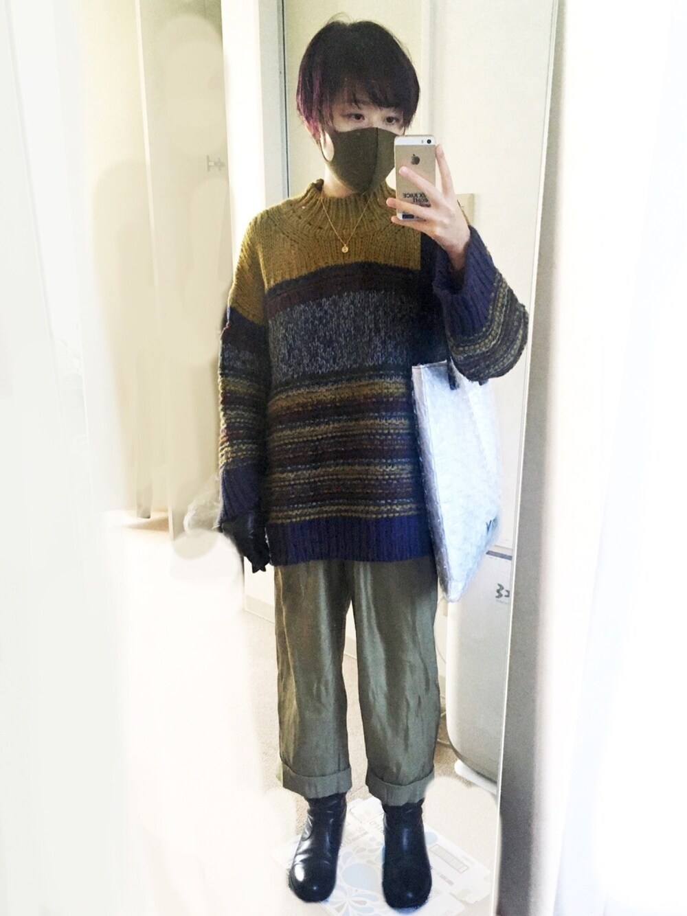 「おしゃれさんと繋がりたい、オトナカジュアル、サテンパンツ」｜「ROBERTO COLLINAのroberto collina　ボーダープルオーバー（ニット/セーター、グリーン系）」を使った、.^.さん（レディース・155cm）の冬コーディネートの1枚目の写真