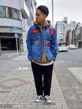 「AVIREX（アヴィレックス）のアイテム（デニムジャケット）」を使った、りる ぽんぷさん（メンズ・170cm）の冬コーディネート
