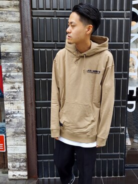 「AVIREX（アヴィレックス）のロングスリーヴ プルアップフーディー/L/S AFC TRIANGLE PULL UP HOODIE（パーカー、グリーン系）」を使った、りる ぽんぷさん（メンズ・170cm）の冬コーディネート