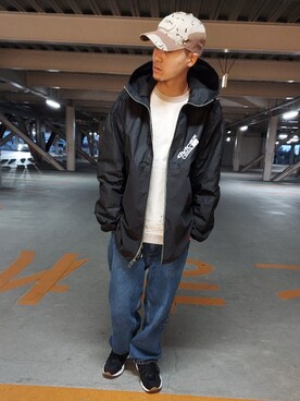 「AVIREX（アヴィレックス）のビッグ フーディー ジャケット/BIG HOODIE JACKET（ジャケット/アウター、ブラック系）」を使った、りる ぽんぷさん（メンズ・170cm）の冬コーディネート