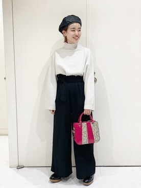 「JEANASIS（ジーナシス）のアイテム（ハンチング/ベレー帽）」を使った、柴さん（レディース・155cm）の秋コーディネート