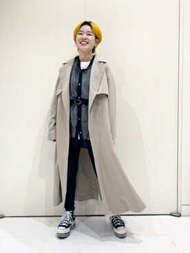「JEANASIS（ジーナシス）のアイテム（トレンチコート）」を使った、柴さん（レディース・155cm）の春コーディネート