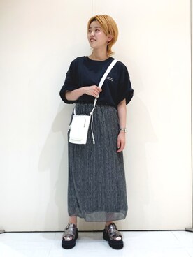 「シルバー」｜「アイテム（アナログ腕時計）」を使った、柴さん（レディース・155cm）の夏コーディネート