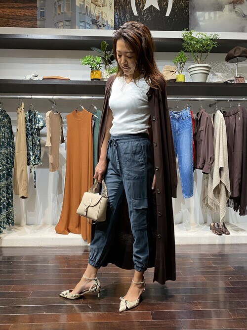 バナナ リパブリックbananarepublicさんのカーディガン ボレロを使ったコーディネート Zozotown