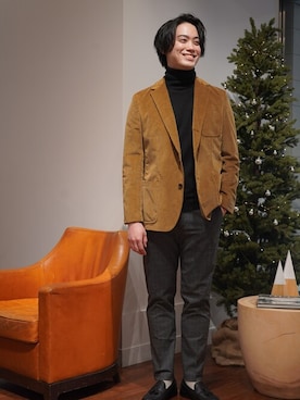 「Banana Republic（バナナリパブリック）のアイテム（テーラードジャケット）」を使った、BANANAREPUBLICさん（メンズ・181cm）の秋コーディネート