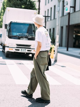 「Graphpaper（グラフペーパー）のアイテム（パンツ）」を使った、kanayamataiseiさん（メンズ・177cm）の夏コーディネート