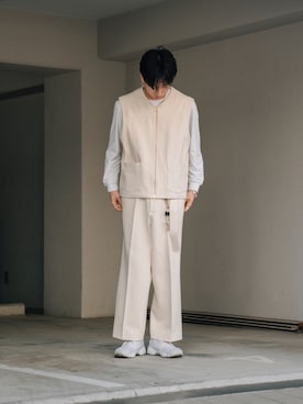 「URU（ウル）のアイテム（ベスト）」を使った、kanayamataiseiさん（メンズ・177cm）の冬コーディネート