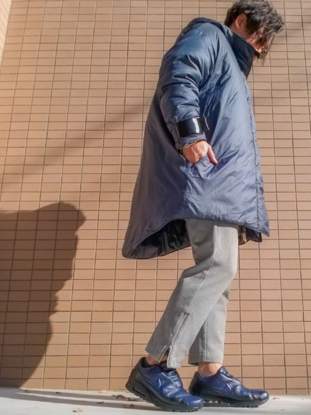 「ちょっとそこまでシリーズ、モンスターパーカー、airmax、sakai」｜「N.HOOLYWOODのアイテム（ダウンジャケット/コート、ブルー系）」を使った、★TAKE★さん（メンズ・167cm）の冬コーディネートの1枚目の写真