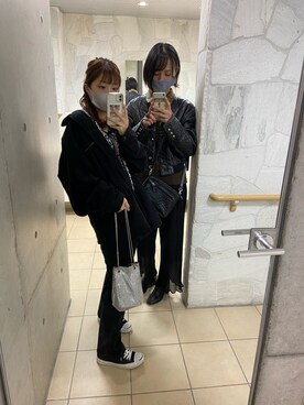 「WHO'S WHO gallery（フーズフーギャラリー）のアイテム（ショルダーバッグ、シルバー系）」を使った、rumiさん（レディース・160cm）の冬コーディネート