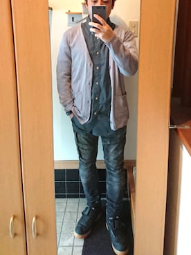 「Carhartt（カーハート）のアイテム（シャツ/ブラウス、グレー系）」を使った、haruさん（メンズ・172cm）の春コーディネート