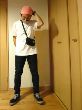 「CHUMS（チャムス）のアイテム（バッグ）」を使った、haruさん（メンズ・172cm）の春コーディネート