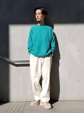 「BEAUTY&YOUTH UNITED ARROWS（ビューティーアンドユースユナイテッドアローズ）のBY ハイツイスト ギャバ 1P ストレートパンツ（その他パンツ、ホワイト系）」を使った、Narushima Yosukeさん（メンズ・172cm）の秋コーディネート