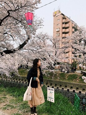 「BEAMS（ビームス）のアイテム（シャツワンピース）」を使った、ぺぺさん（レディース・155cm）の春コーディネート