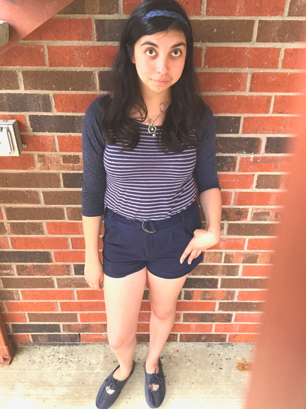 「stripes」｜「Belle du Jourのアイテム（シャツ/ブラウス、その他）」を使った、Nitoastさん（レディース・168cm）の秋コーディネートの1枚目の写真