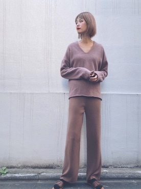 「SET UP」｜「アイテム（サンダル）」を使った、吉田歩美さん（レディース・174cm）の秋コーディネート