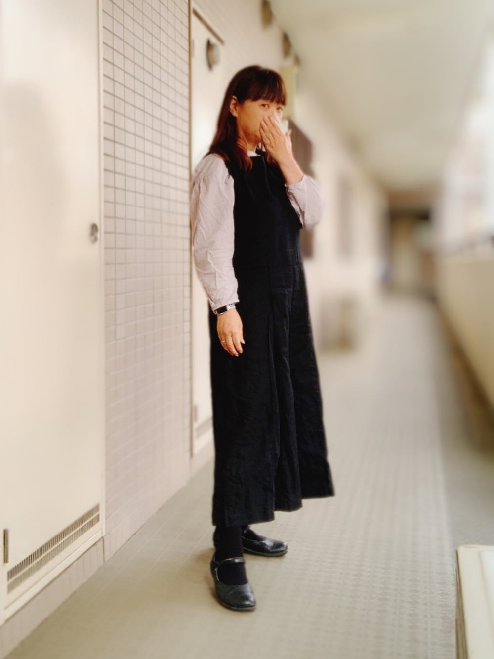 「シンプルコーデ、大人カジュアル、kazumi、kanoco、kazumi respect、kazumiちゃん大好き、kazumiちゃんになりたい、kanocoさんスタイル、50代コーデ、50代ファッション」｜「TSUHARU by Samansa Mos2の綿麻ローン刺繍入りブラウス（シャツ/ブラウス、ベージュ系）」を使った、miyuさん（レディース・158cm）の春コーディネートの1枚目の写真