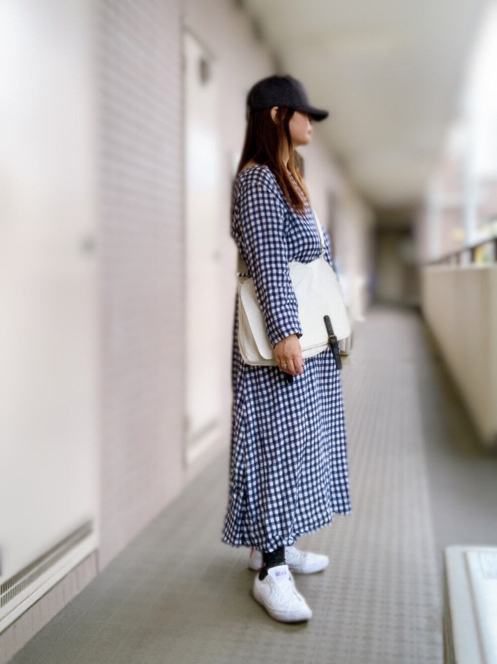 「休日コーデ、シンプルコーデ、kazumi、kazumi respect、kazumiちゃん大好き、kazumiちゃんになりたい、kazumiさん、50代カジュアル、50代コーデ、50代ファッション」｜「Sunny cloudsのサニークラウズ 麻のワンピースギンガム（ワンピース、その他）」を使った、miyuさん（レディース・158cm）の秋コーディネートの1枚目の写真