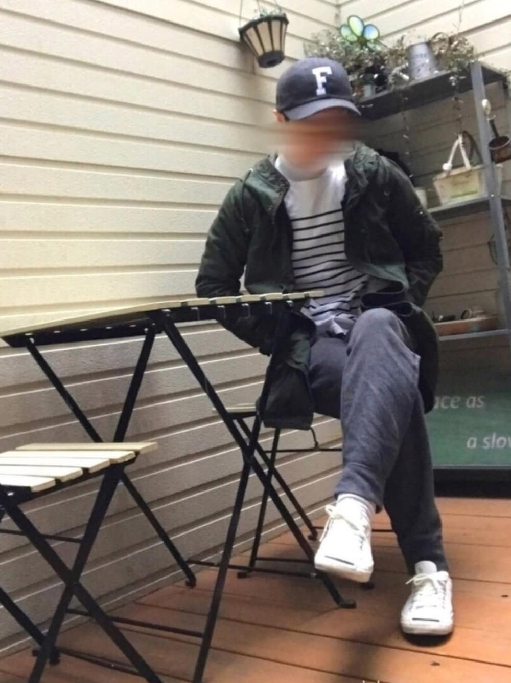 「モッズコート、カーキ、グレー、スウェット、ボーダー、ジャックパーセル、UNIQLO、キャップ」｜「THE NORTH FACEのTNF LOGO FLANNEL CAP（キャップ、グレー系）」を使った、ふつうのオジサン(39)さん（メンズ・173cm）の冬コーディネートの1枚目の写真