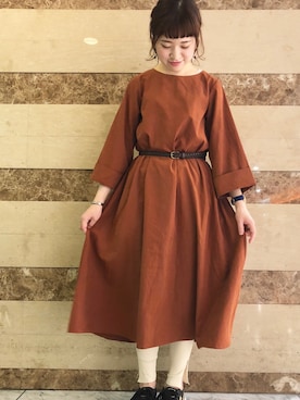 「w closet（ダブルクローゼット）のアイテム（ワンピース、オレンジ系）」を使った、Risako Nakaさん（レディース・160cm）の秋コーディネート