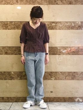 「w closet（ダブルクローゼット）のアイテム（デニムパンツ、ブルー系）」を使った、Risako Nakaさん（レディース・160cm）の春コーディネート