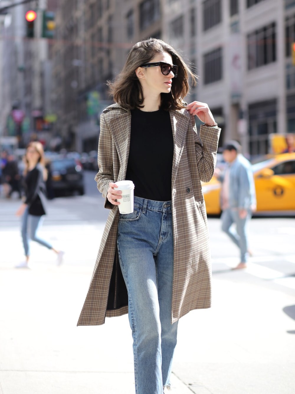 「AnthroStyle、Anthropologie、streetstyle、ootd、STYLE、contest」｜「sandroのアイテム（ジャケット/アウター、その他）」を使った、Tatiana Saliaさん（レディース・173cm）の冬コーディネートの1枚目の写真