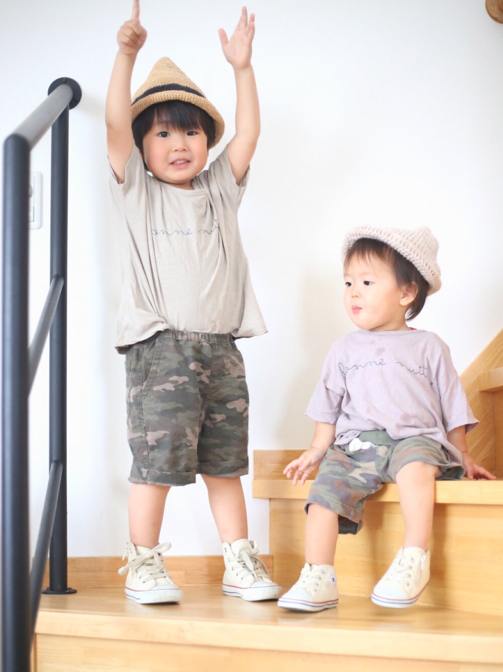 「ドラビッグフェス、オーバーサイズ、Tシャツ、ゆるコーデ、ビッグシルエット、リンクコーデ、カモフラ、韓国子供服」｜「Koreaのアイテム（Tシャツ/カットソー、ベージュ系）」を使った、takeさん（キッズ・90cm）の夏コーディネートの1枚目の写真