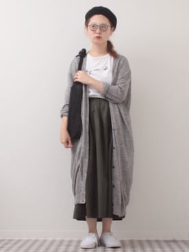 「白いスニーカー」｜「アイテム（ハンチング/ベレー帽）」を使った、よちさん（レディース・157cm）の春コーディネート