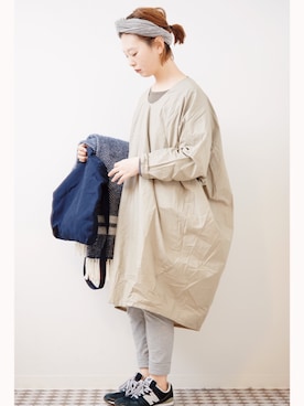 「アイテム（パンツ、シルバー系）」を使った、よちさん（レディース・157cm）の春コーディネート