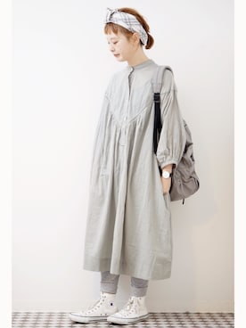 「アイテム（パンツ、シルバー系）」を使った、よちさん（レディース・157cm）の春コーディネート