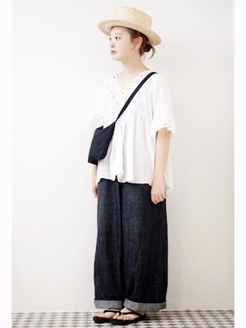 「Minnetonka（ミネトンカ）のアイテム（ビーチサンダル）」を使った、よちさん（レディース・157cm）の夏コーディネート