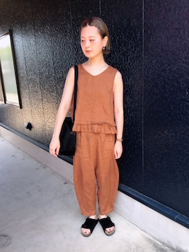 「chambre de charme（シャンブルドゥシャーム）のアイテム（パンツ）」を使った、よちさん（レディース・157cm）の夏コーディネート