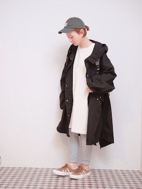 「アイテム（パンツ、シルバー系）」を使った、よちさん（レディース・157cm）の春コーディネート