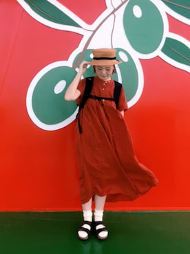 「ストローハット」｜「アイテム（シャツワンピース）」を使った、よちさん（レディース・157cm）の夏コーディネート