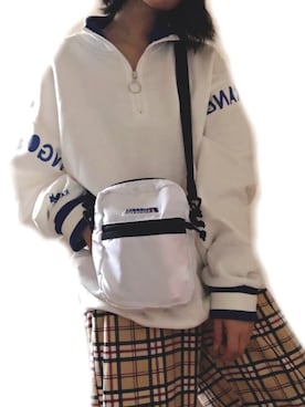 「バーバリー」｜「アイテム（スウェット）」を使った、artmeikingさん（レディース・156cm）の秋コーディネート