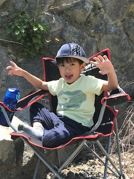 「BeBe（ベベ）のアイテム（キャップ）」を使った、みなとさん（キッズ・110cm）の春コーディネート