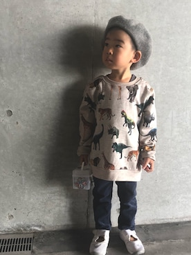 「H&M DIVIDED（エイチアンドエム　ディヴァイデッド）のアイテム（スウェット）」を使った、muunecoさん（キッズ・100cm）の秋コーディネート