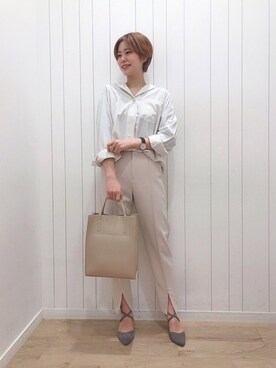「アイテム（パンプス、グレー系）」を使った、ayameさん（レディース・157cm）の春コーディネート