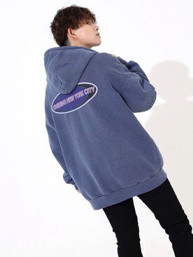 パーカーを使った ネイビー のレディース人気ファッションコーディネート Wear