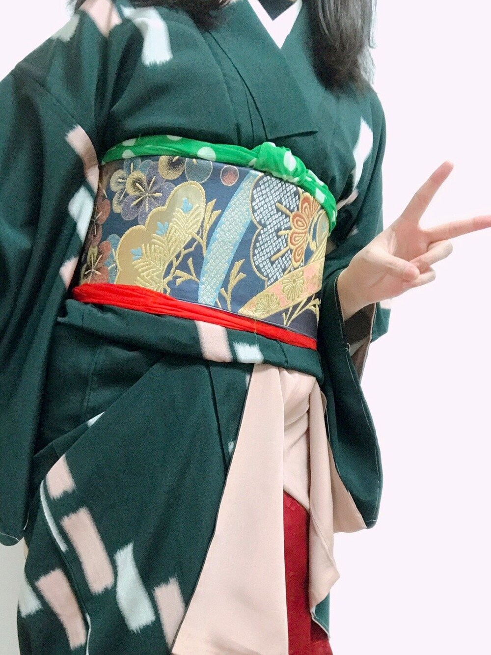 「kimono、和服、着物」｜「无のアイテム（その他、ホワイト系）」を使った、瓴子酱さん（レディース・168cm）の冬コーディネートの1枚目の写真