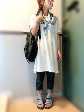「白トップス」｜「アイテム（財布/小物）」を使った、aiさん（レディース・159cm）の夏コーディネート